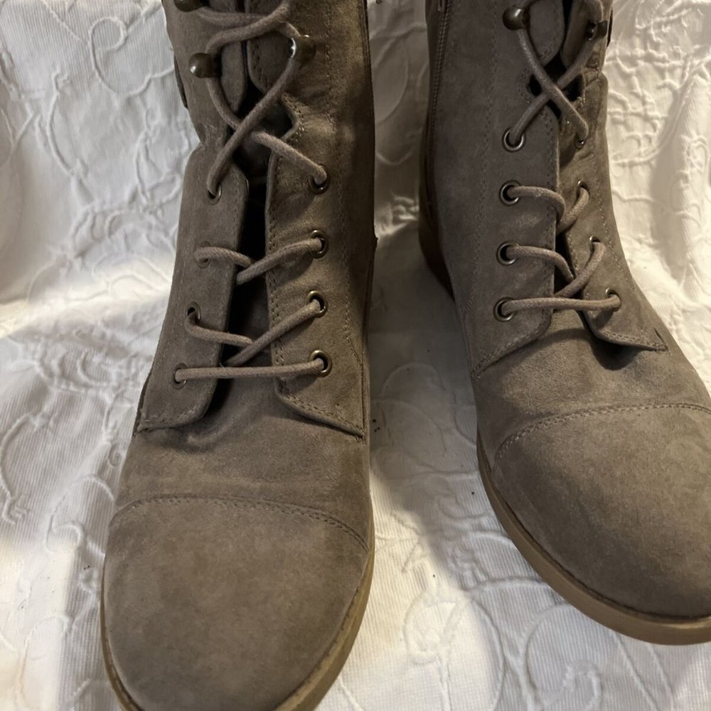 Guess Tan/lite Brown Ankle Boots Size 11M